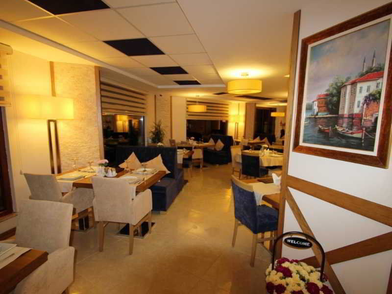 โรงแรมลิเวนท์อิสตันบูล ภายนอก รูปภาพ